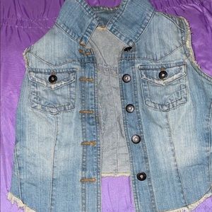 No sleeve Jean jacket size medium